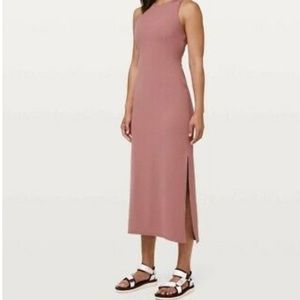 Lululemon Get Going dress size 8 red dust